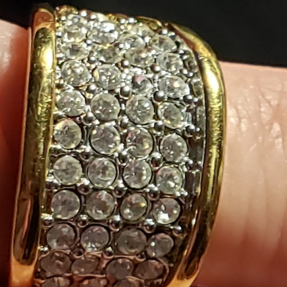 Goldtone ring - Picture 2 of 4